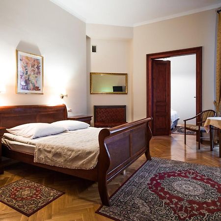 Aparthotel Basztowa Krakow Ngoại thất bức ảnh