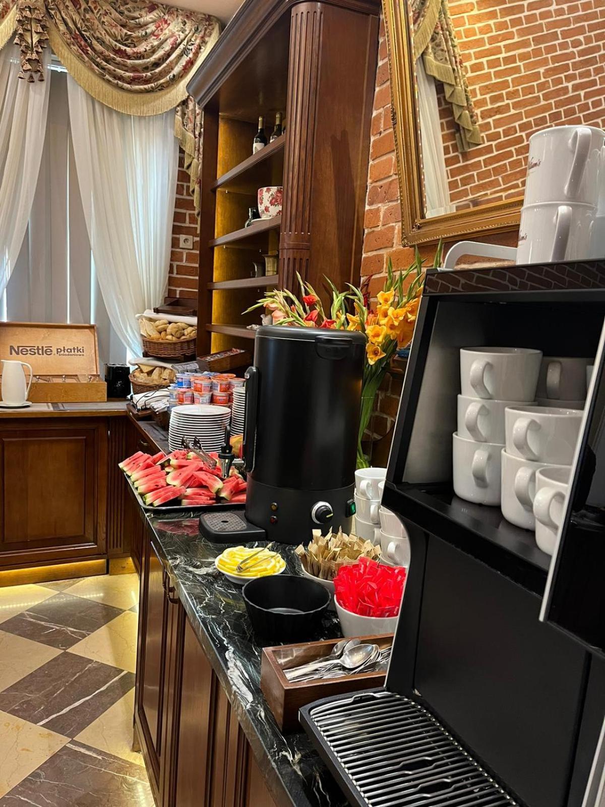 Aparthotel Basztowa Krakow Ngoại thất bức ảnh