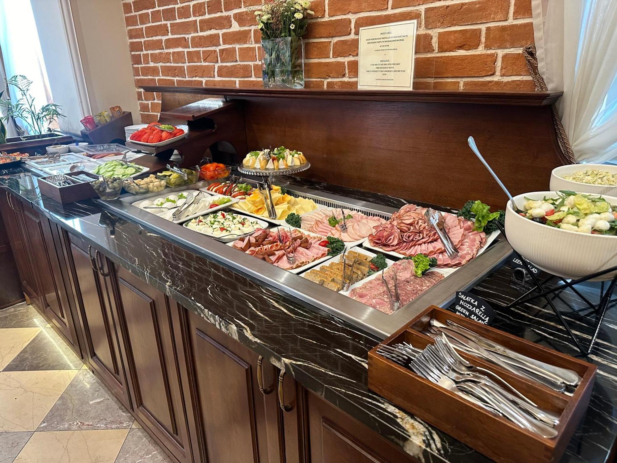 Aparthotel Basztowa Krakow Ngoại thất bức ảnh